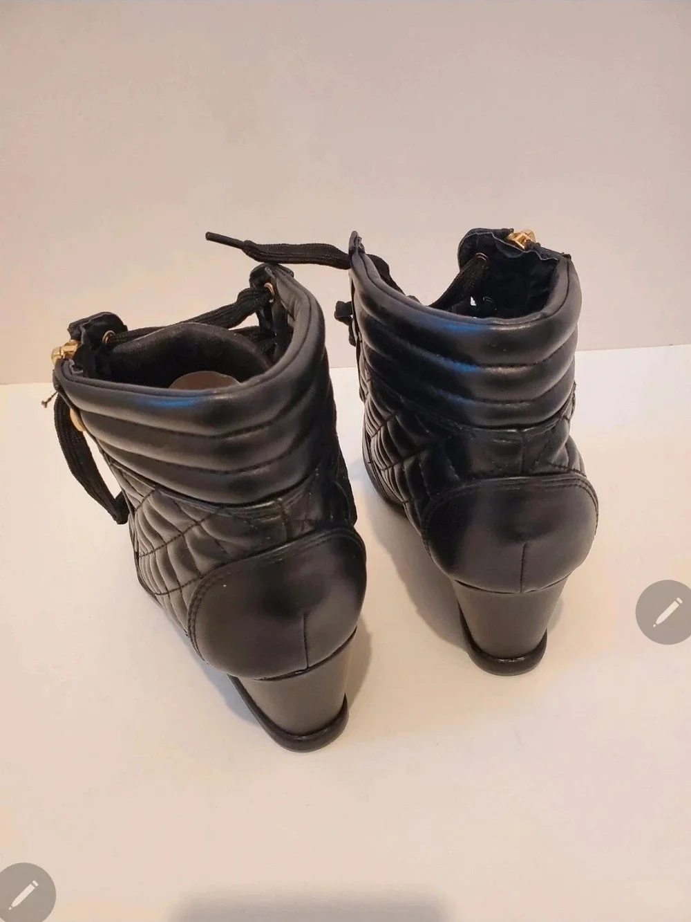 N/A stylish black